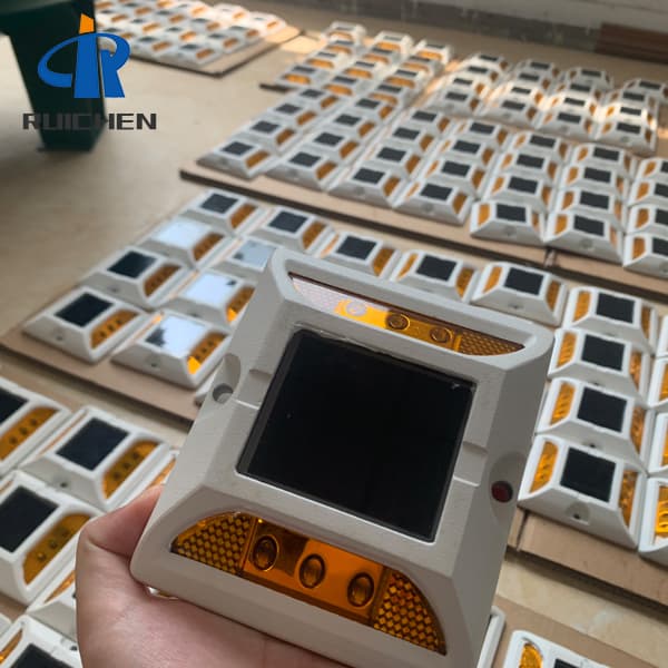 Ceramic Intelligent Motorway Stud Lights 15T For Urban Road